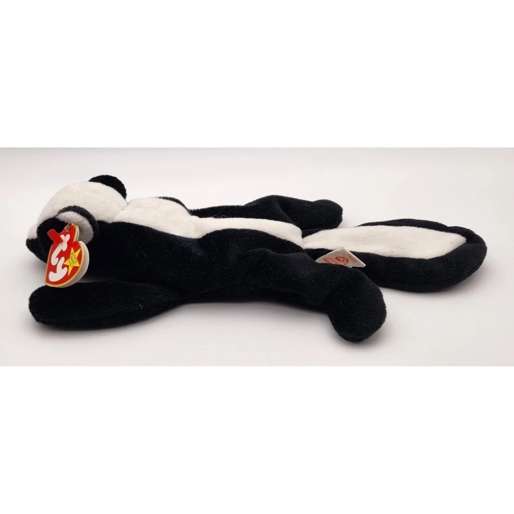 TY Beanie Baby - STINKY‎ the Skunk (8 inch)